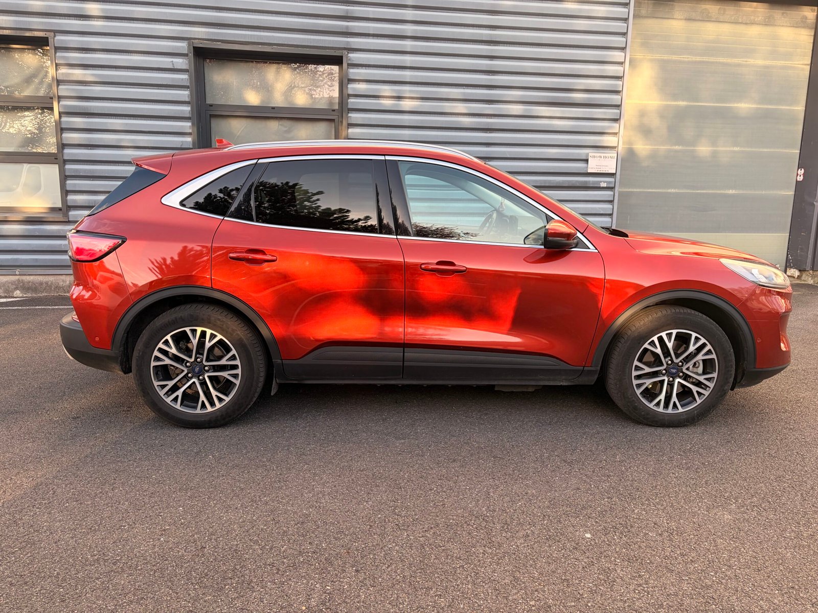 FORD Kuga III 2.5 Duratec 16V 225 PHEV 4×2 CVT 152 cv Boîte auto Titanium