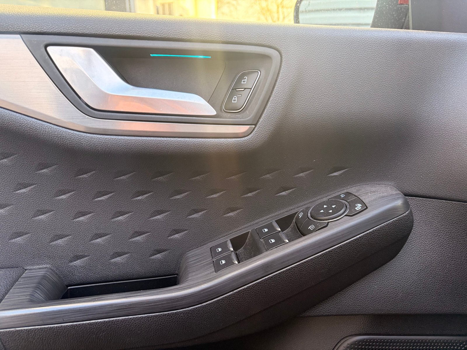 FORD Kuga III 2.5 Duratec 16V 225 PHEV 4×2 CVT 152 cv Boîte auto Titanium