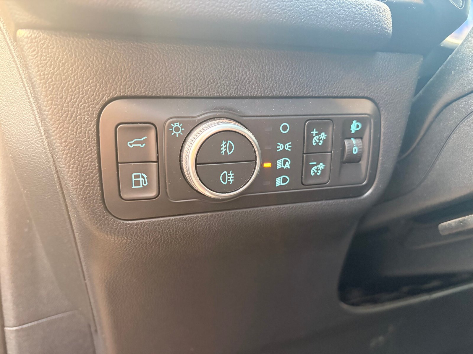 FORD Kuga III 2.5 Duratec 16V 225 PHEV 4×2 CVT 152 cv Boîte auto Titanium