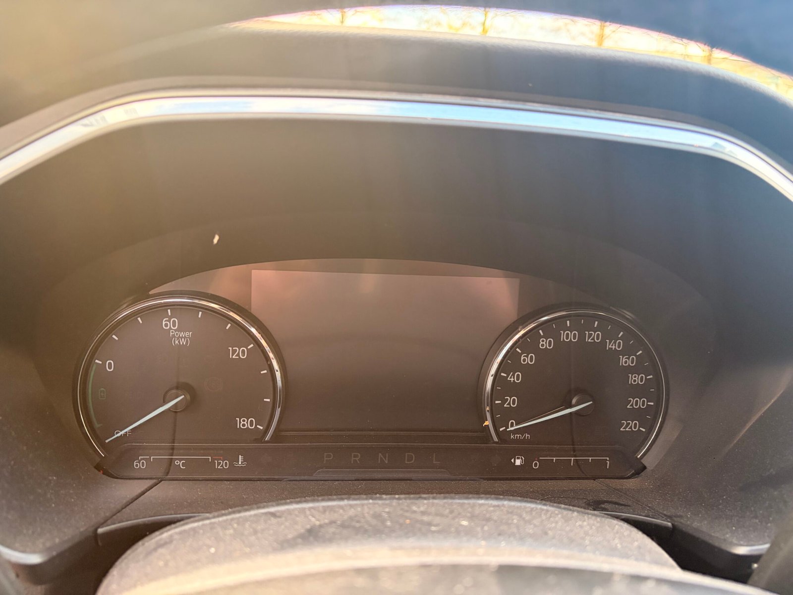 FORD Kuga III 2.5 Duratec 16V 225 PHEV 4×2 CVT 152 cv Boîte auto Titanium