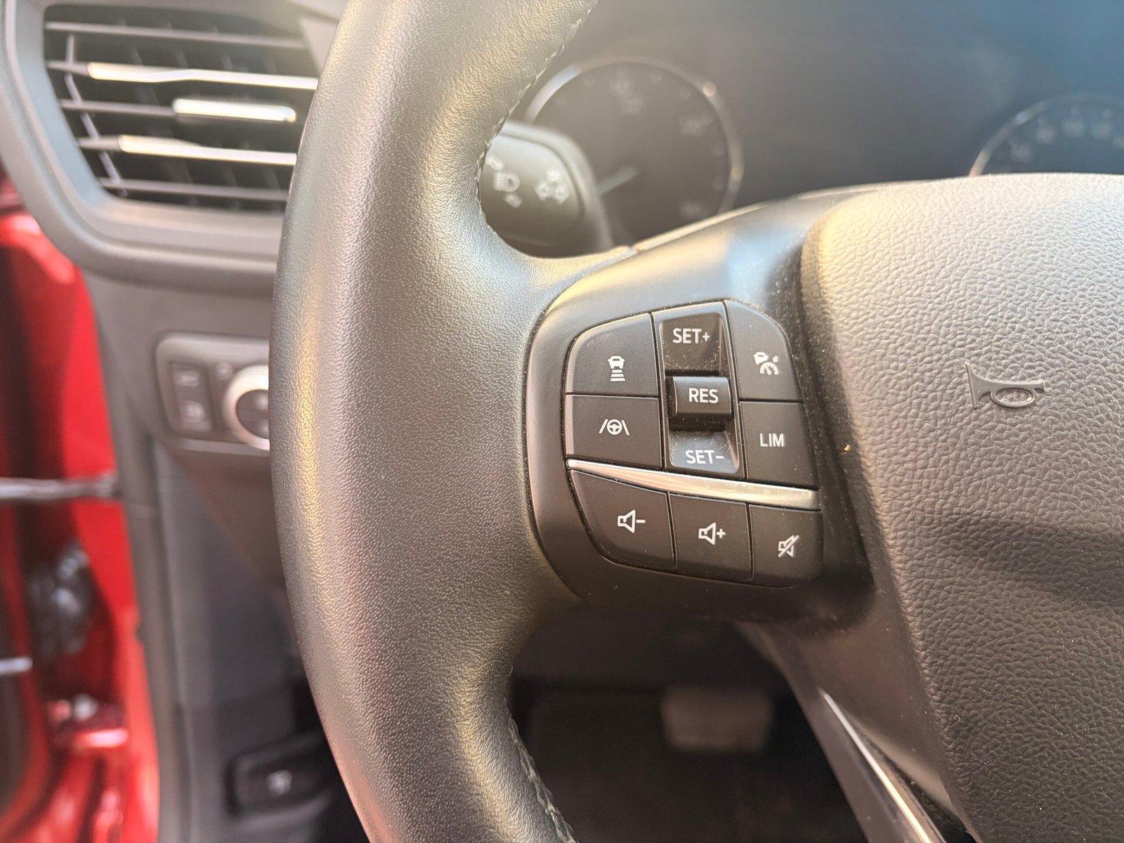 FORD Kuga III 2.5 Duratec 16V 225 PHEV 4×2 CVT 152 cv Boîte auto Titanium