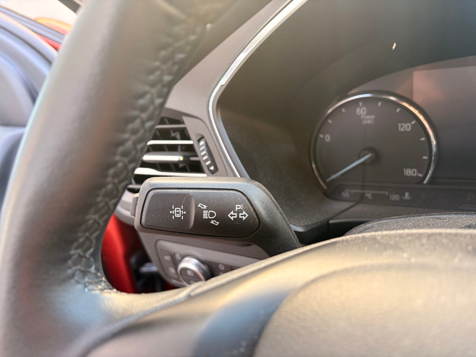 FORD Kuga III 2.5 Duratec 16V 225 PHEV 4×2 CVT 152 cv Boîte auto Titanium