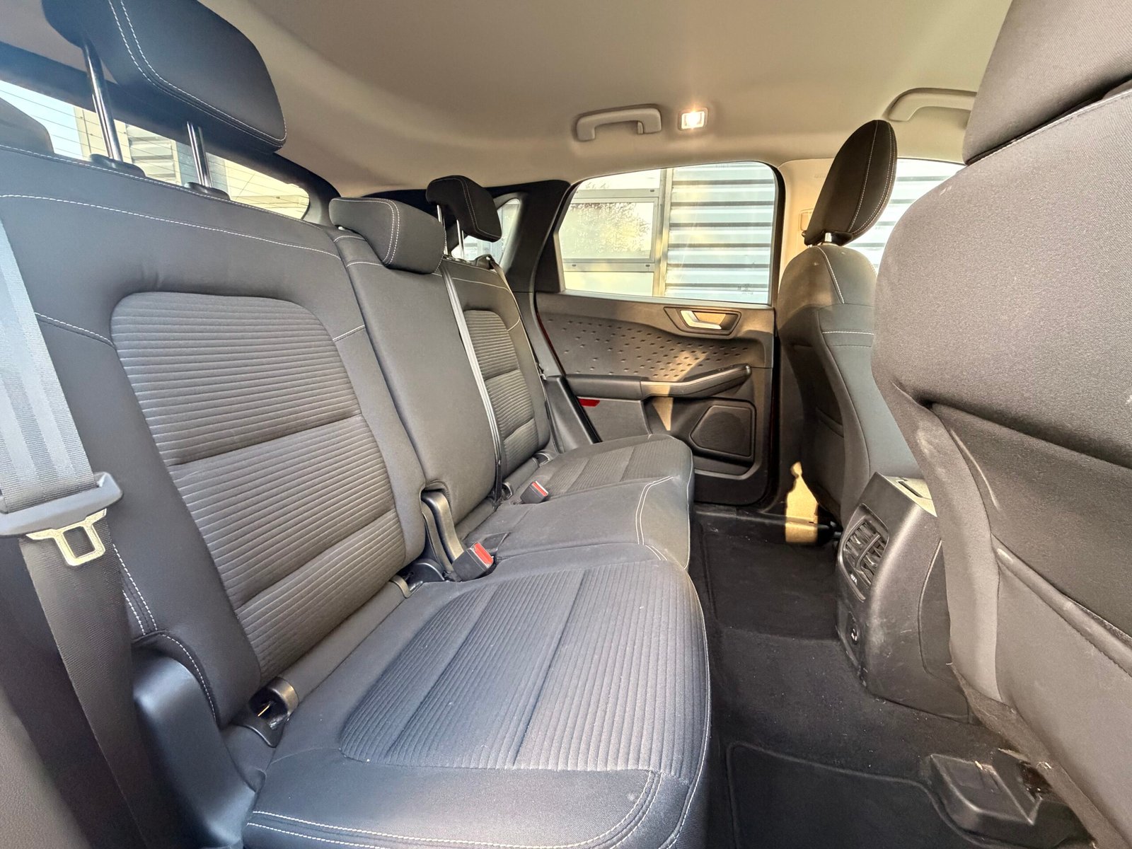 FORD Kuga III 2.5 Duratec 16V 225 PHEV 4×2 CVT 152 cv Boîte auto Titanium