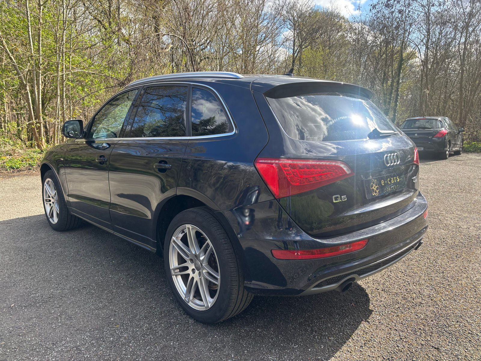 AUDI Q5 2.0 TFSI 16V Quattro 211 S line
