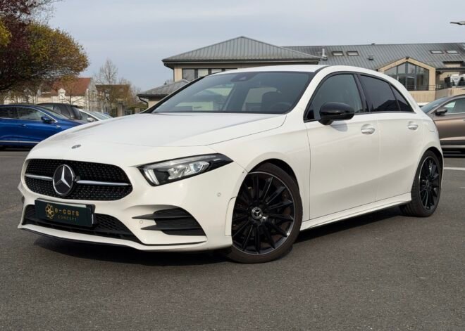 MERCEDES-BENZ Classe A 200 163 cv Boîte auto PACK AMG