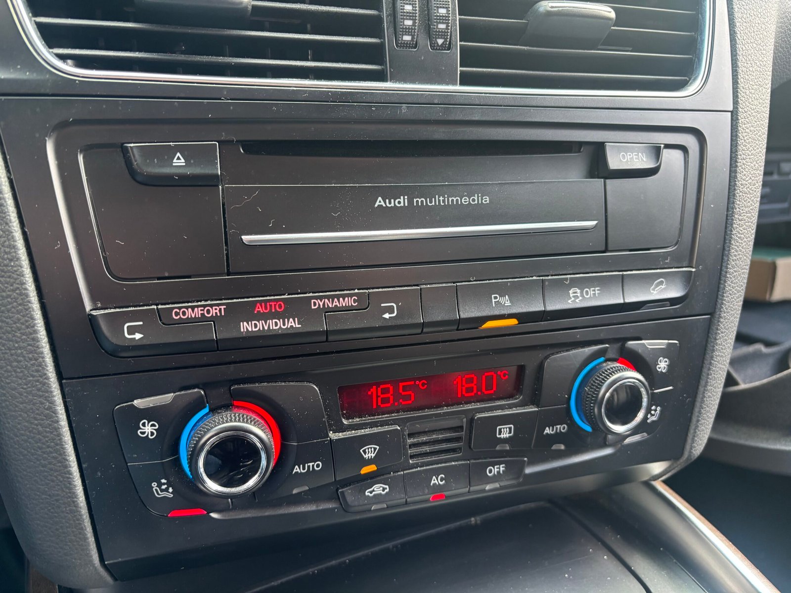 AUDI Q5 2.0 TFSI 16V Quattro 211 S line