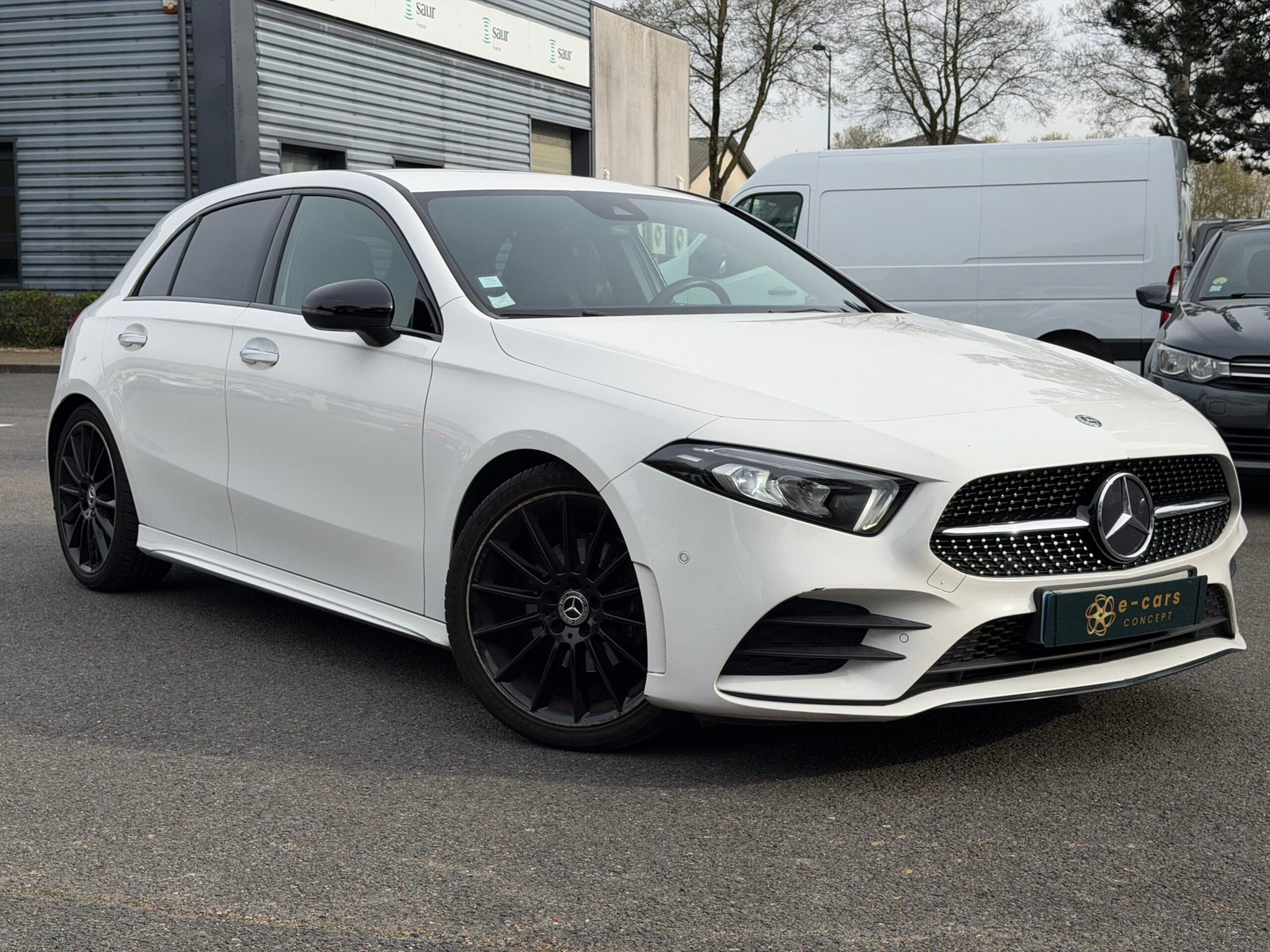 MERCEDES-BENZ Classe A 200 163 cv Boîte auto PACK AMG