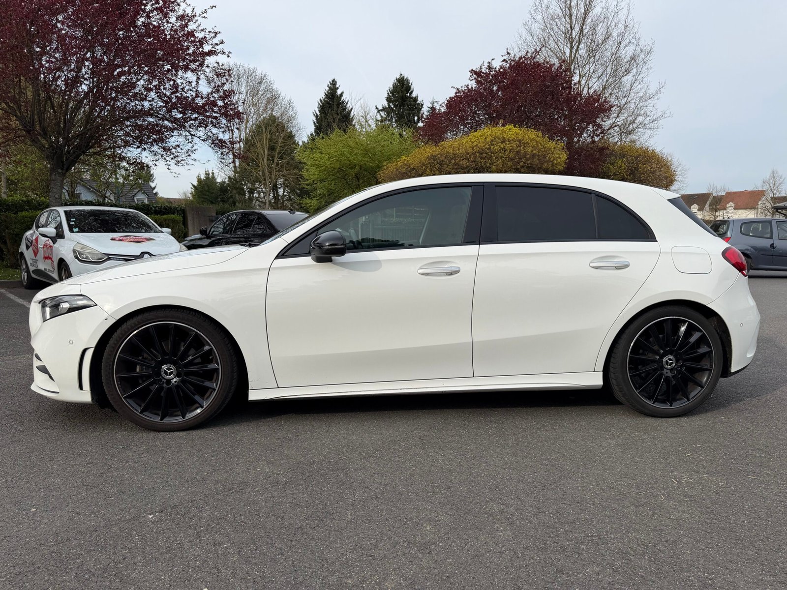 MERCEDES-BENZ Classe A 200 163 cv Boîte auto PACK AMG