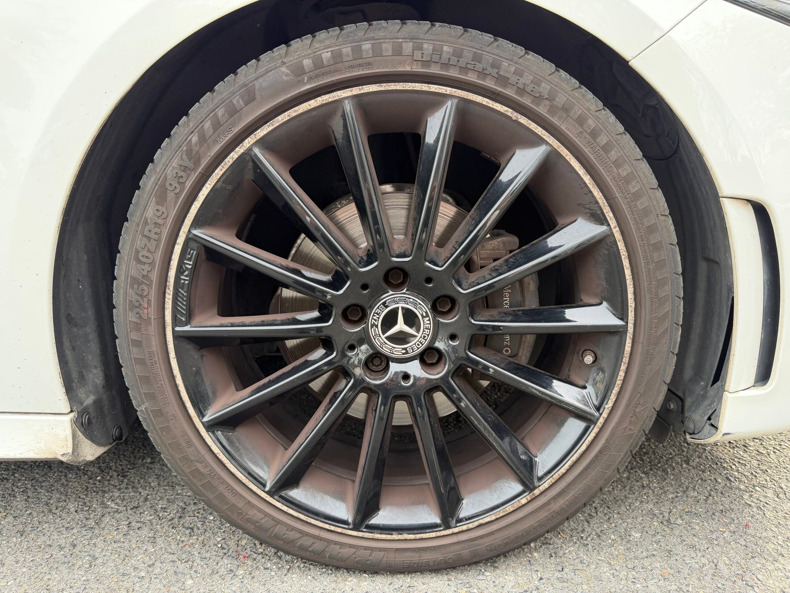 MERCEDES-BENZ Classe A 200 163 cv Boîte auto PACK AMG