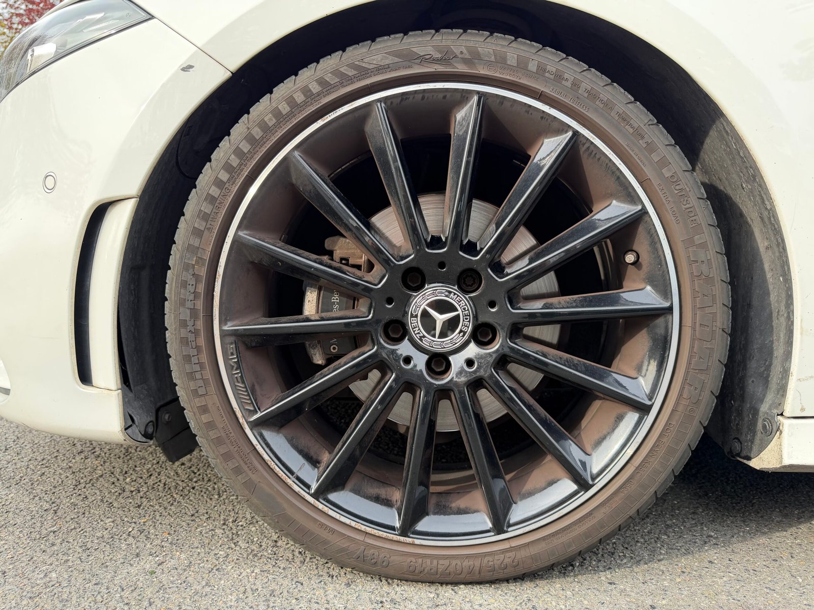 MERCEDES-BENZ Classe A 200 163 cv Boîte auto PACK AMG