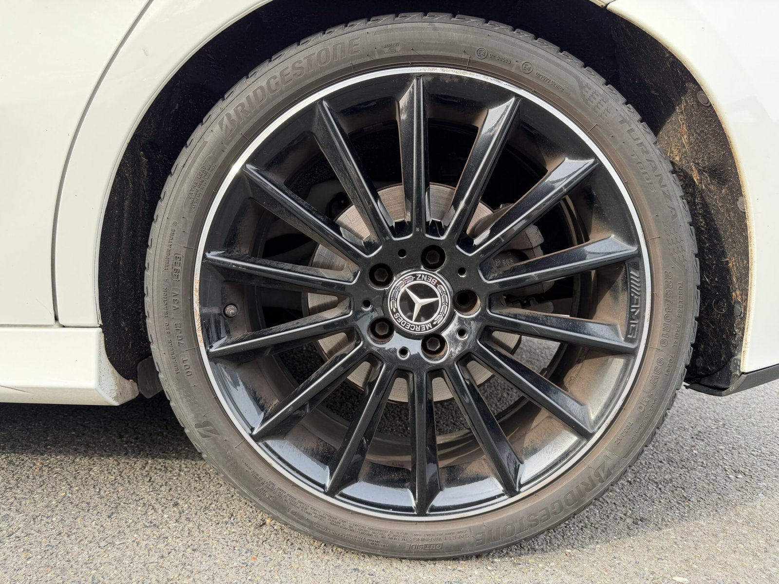 MERCEDES-BENZ Classe A 200 163 cv Boîte auto PACK AMG