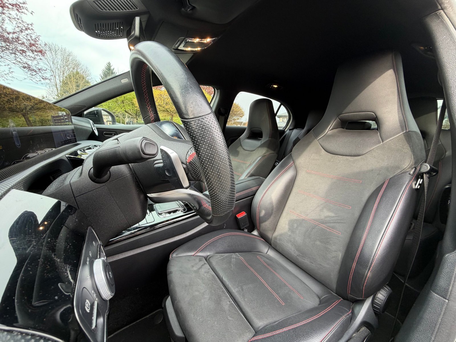 MERCEDES-BENZ Classe A 200 163 cv Boîte auto PACK AMG