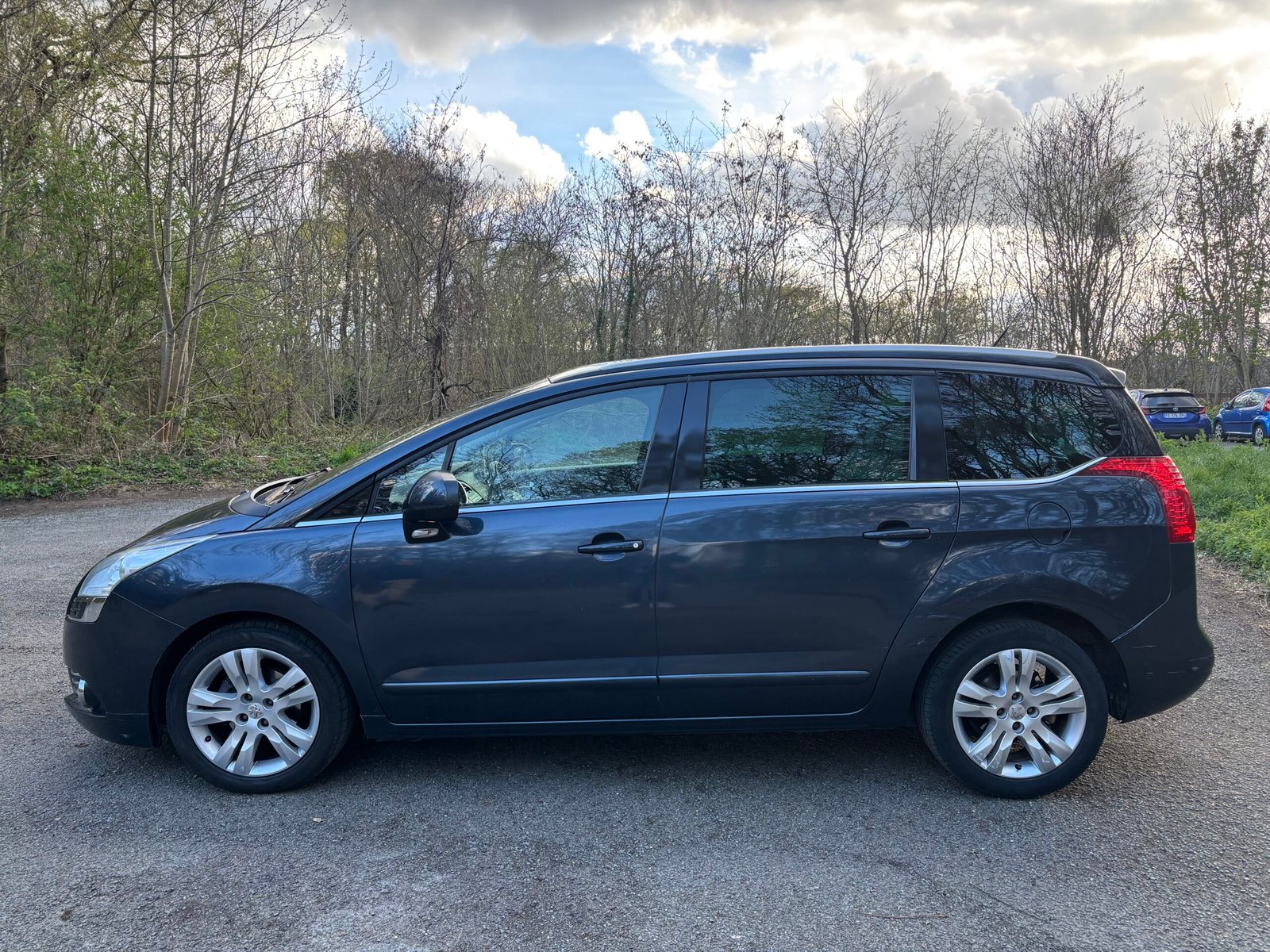 PEUGEOT 5008 1.6 HDi FAP 112 cv ALLURE