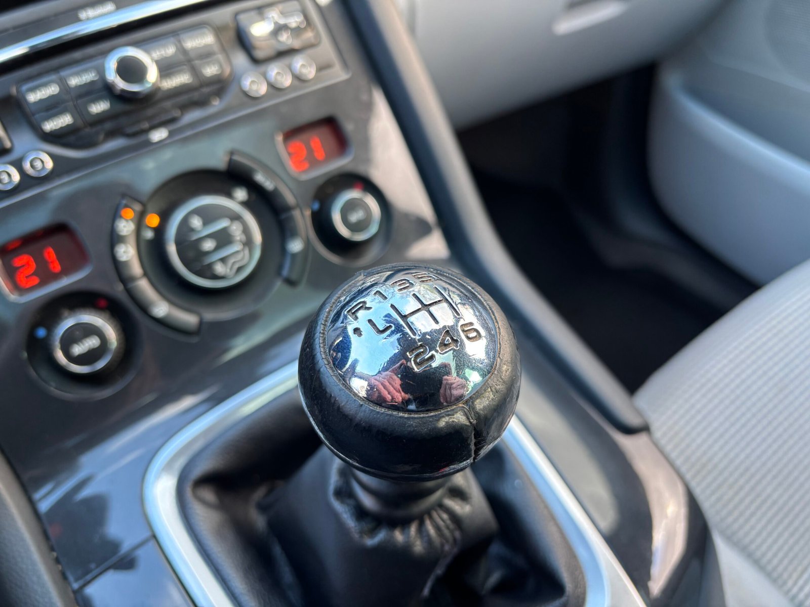 PEUGEOT 5008 1.6 HDi FAP 112 cv ALLURE