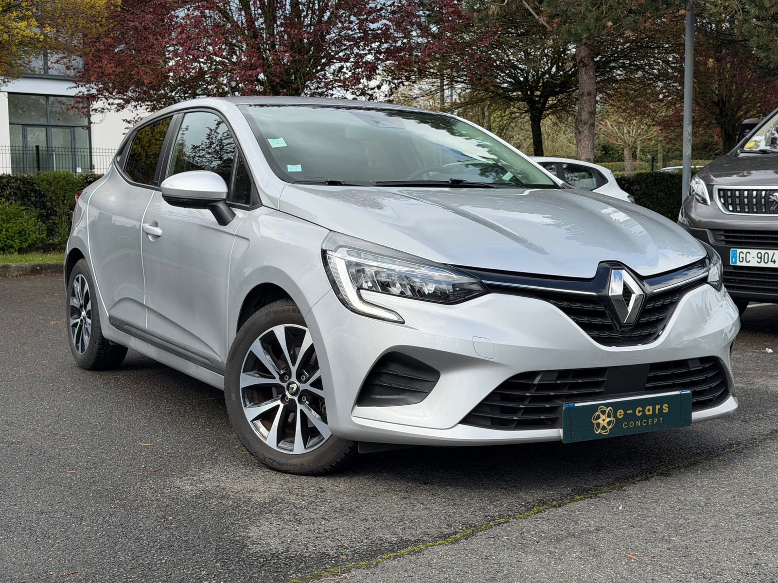 RENAULT Clio V 5 Portes E-TECH 1.6 140 Hybrid Boîte auto ZEN