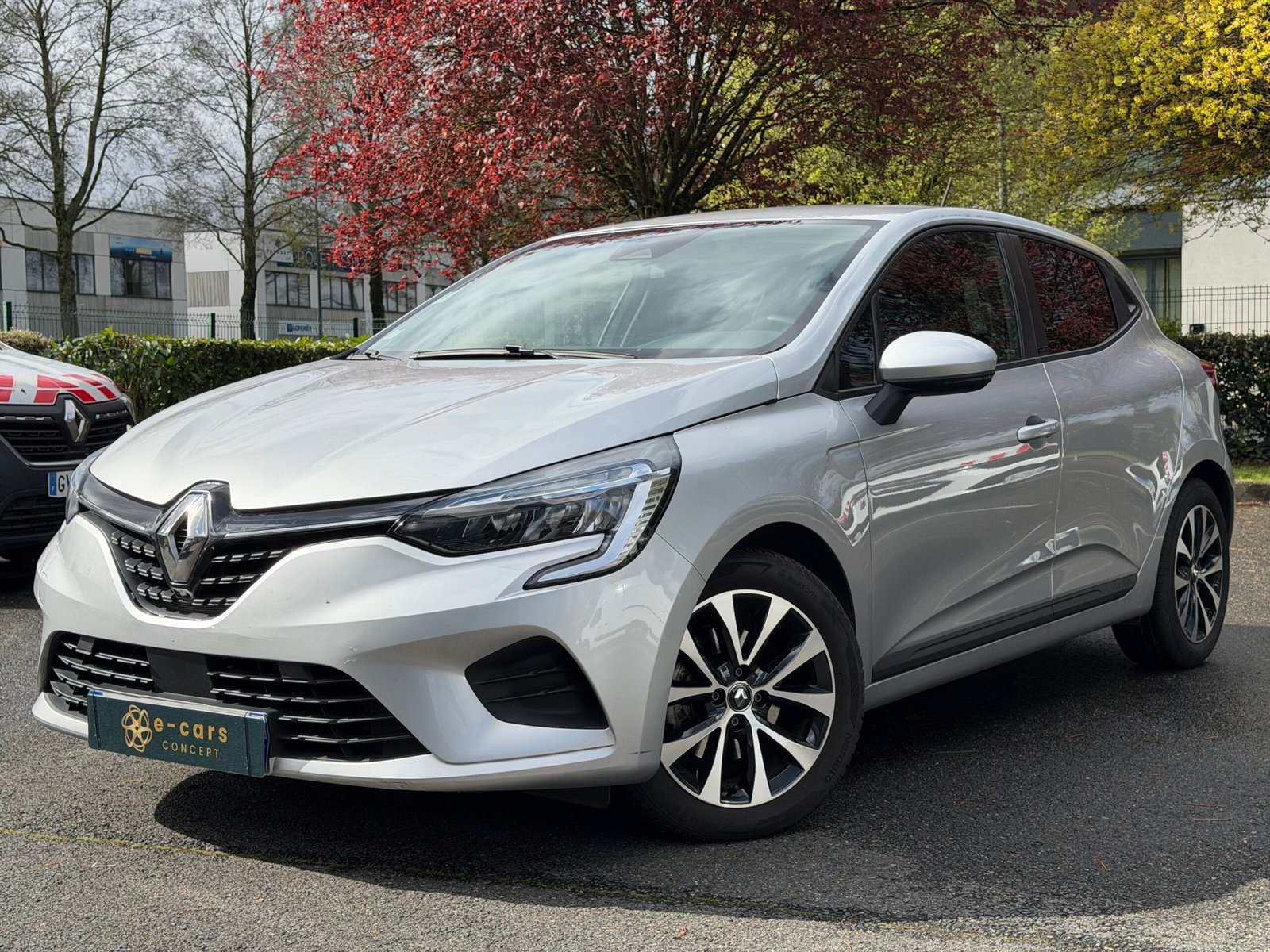 RENAULT Clio V 5 Portes E-TECH 1.6 140 Hybrid Boîte auto ZEN