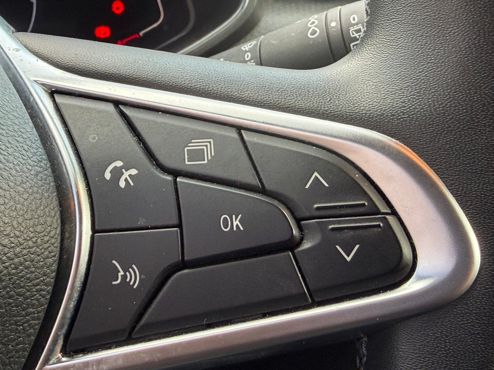 RENAULT Clio V 5 Portes E-TECH 1.6 140 Hybrid Boîte auto ZEN