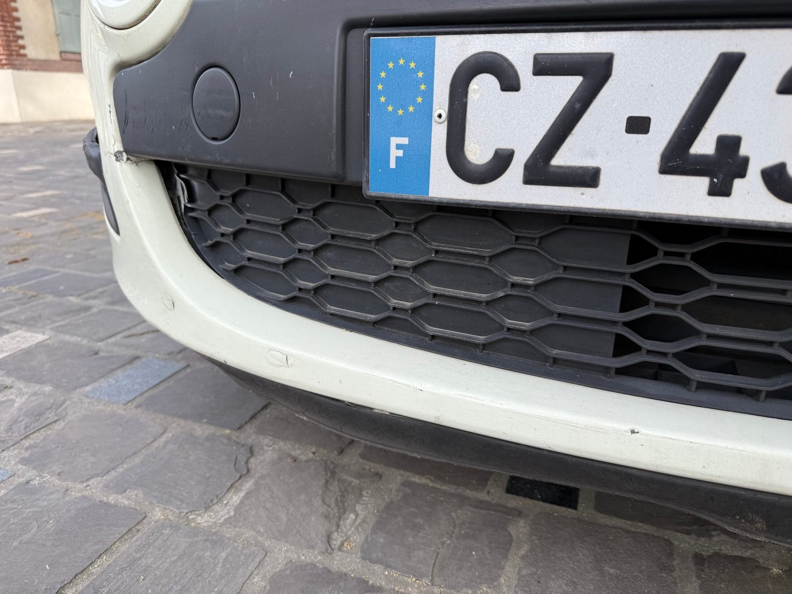 Renault Twingo 2 phase 2 1.2 essence 75ch