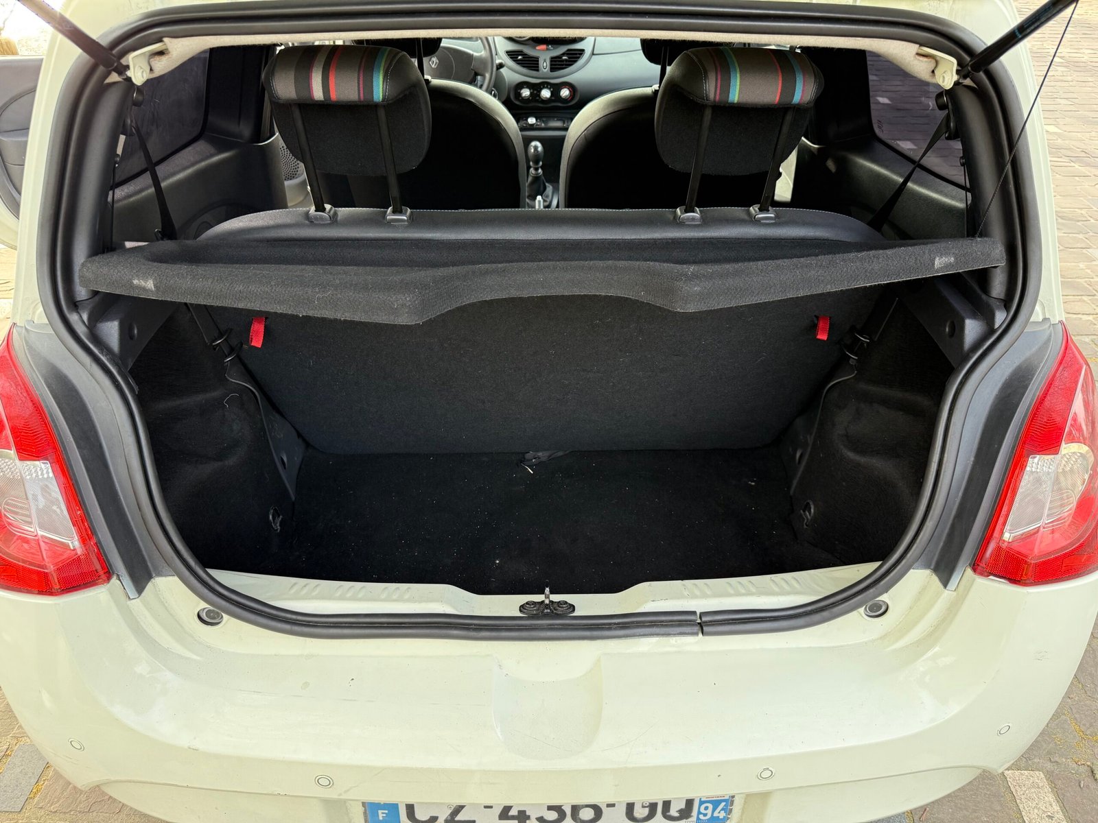 Renault Twingo 2 phase 2 1.2 essence 75ch