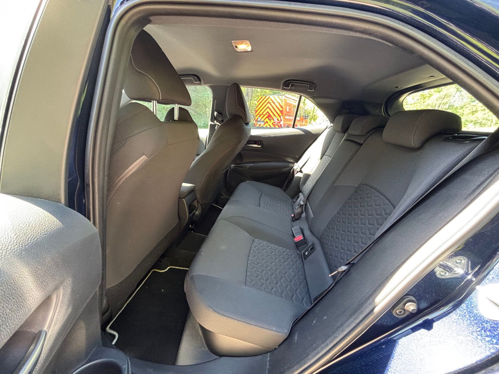 TOYOTA Corolla 1.8 VVT-i 122 Dynamic Business