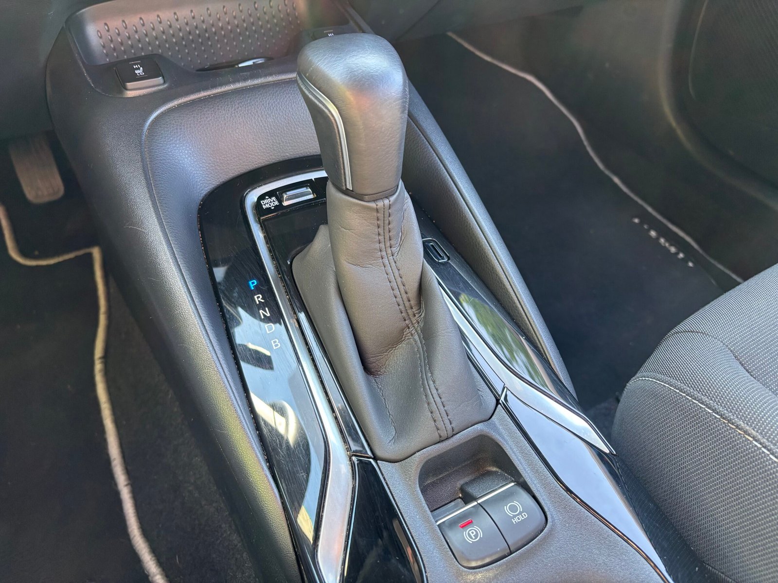 TOYOTA Corolla 1.8 VVT-i 122 Dynamic Business