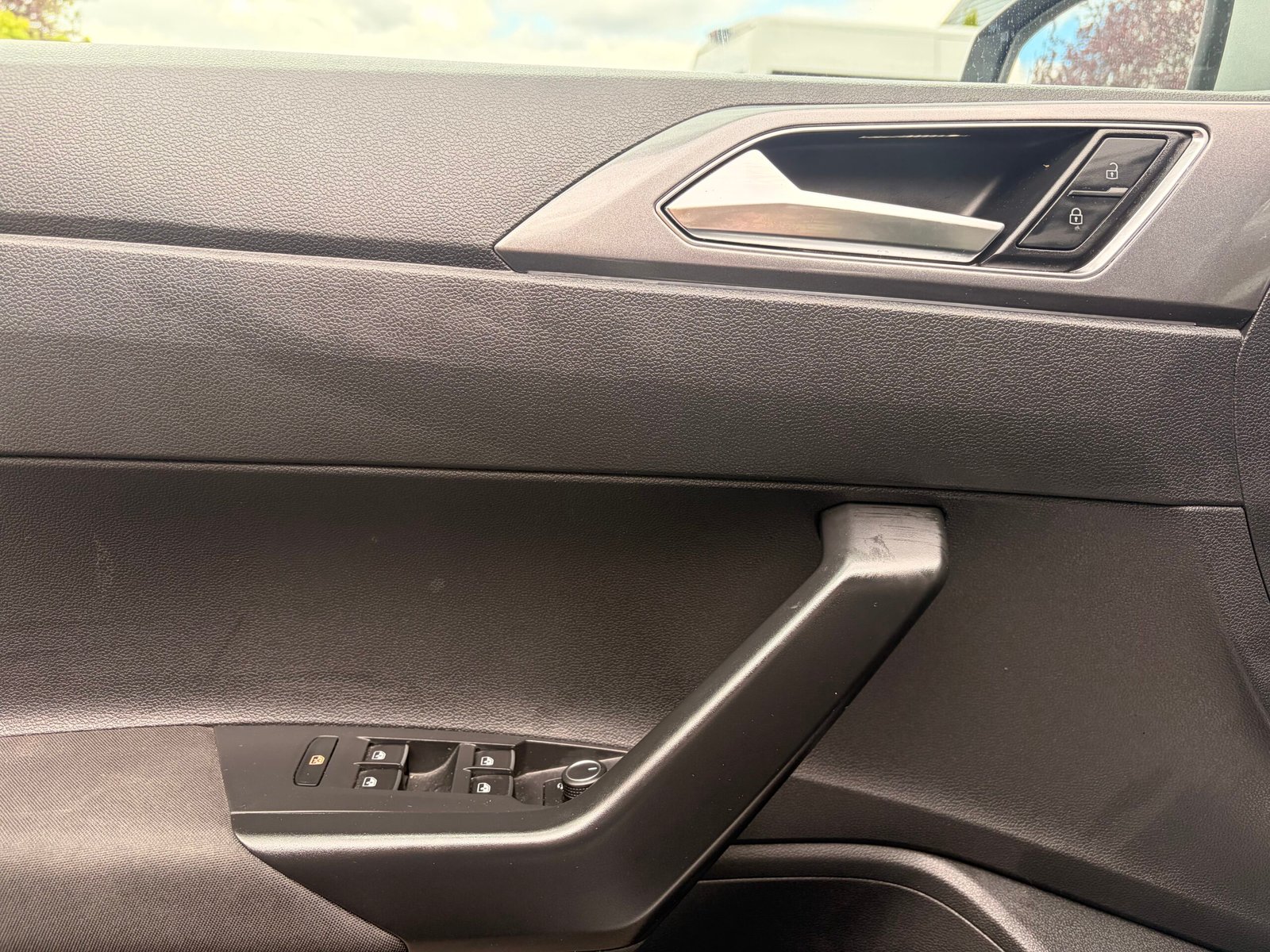 VOLKSWAGEN Polo VI Phase 2 1.0 TSI 12V BMT DSG7 95 cv Boîte auto Style