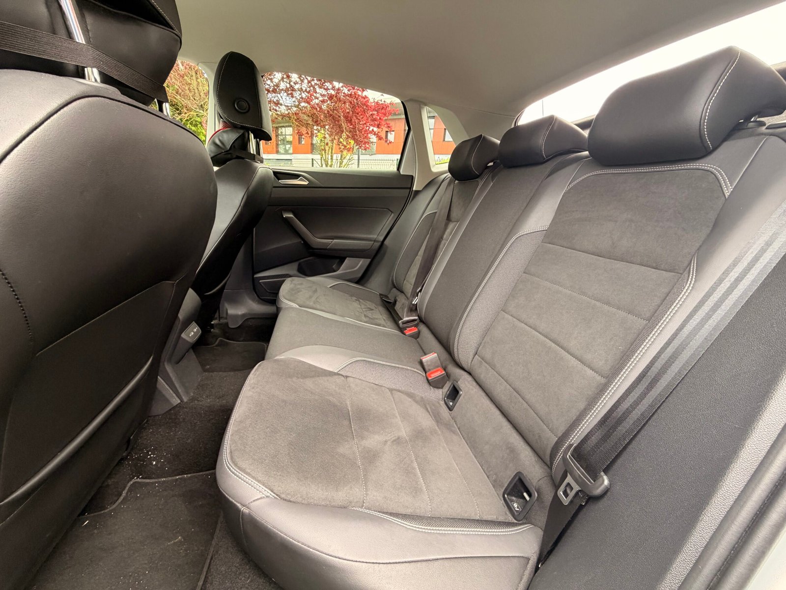 VOLKSWAGEN Polo VI Phase 2 1.0 TSI 12V BMT DSG7 95 cv Boîte auto Style