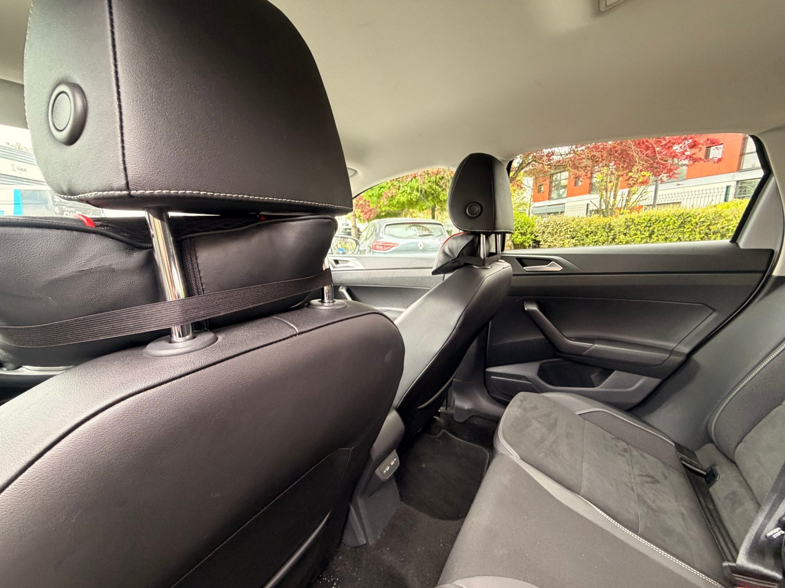 VOLKSWAGEN Polo VI Phase 2 1.0 TSI 12V BMT DSG7 95 cv Boîte auto Style