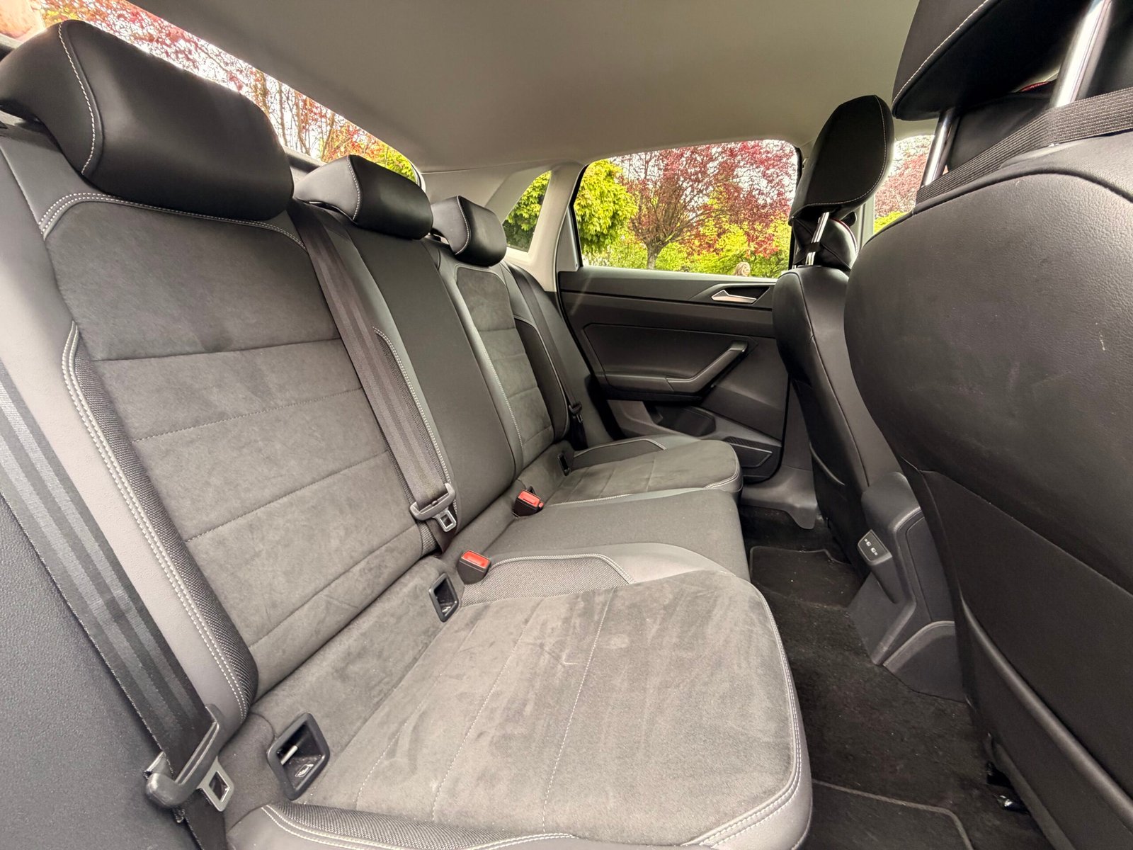 VOLKSWAGEN Polo VI Phase 2 1.0 TSI 12V BMT DSG7 95 cv Boîte auto Style