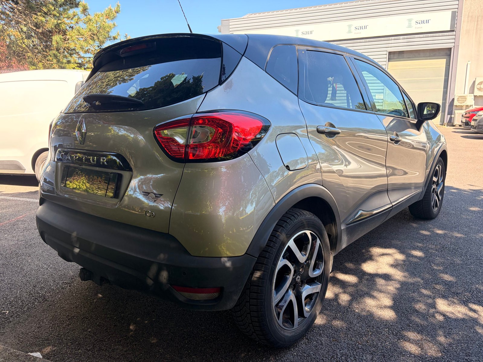 RENAULT Captur 1.2 TCe 16V EDC6 120 cv Boîte auto Intens