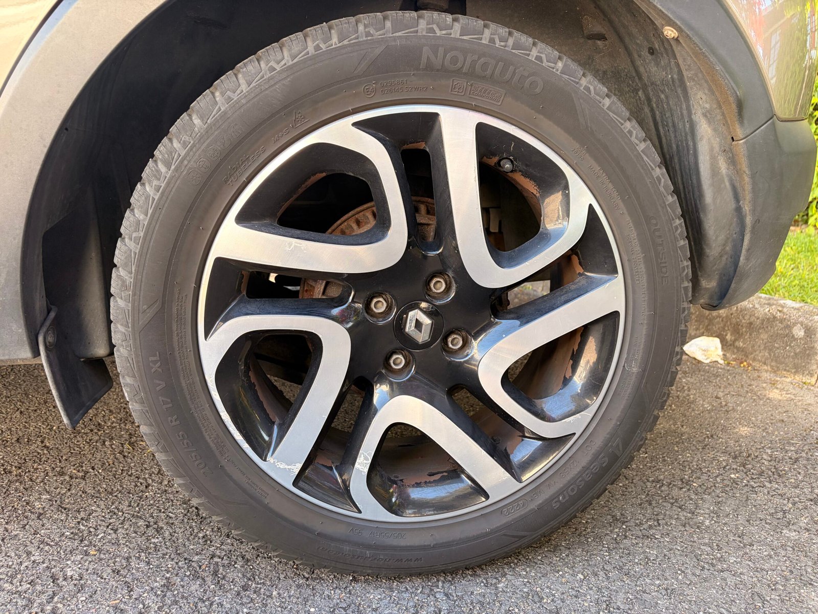 RENAULT Captur 1.2 TCe 16V EDC6 120 cv Boîte auto Intens