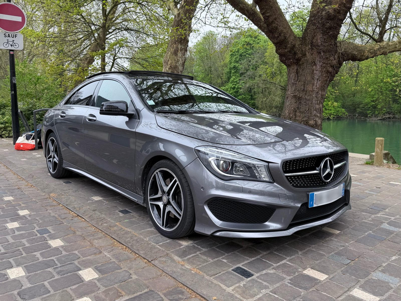 Mercedes-Benz CLA220d Amg Line 7G-DCT