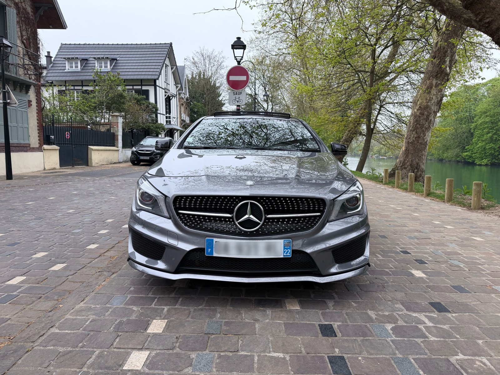 Mercedes-Benz CLA220d Amg Line 7G-DCT