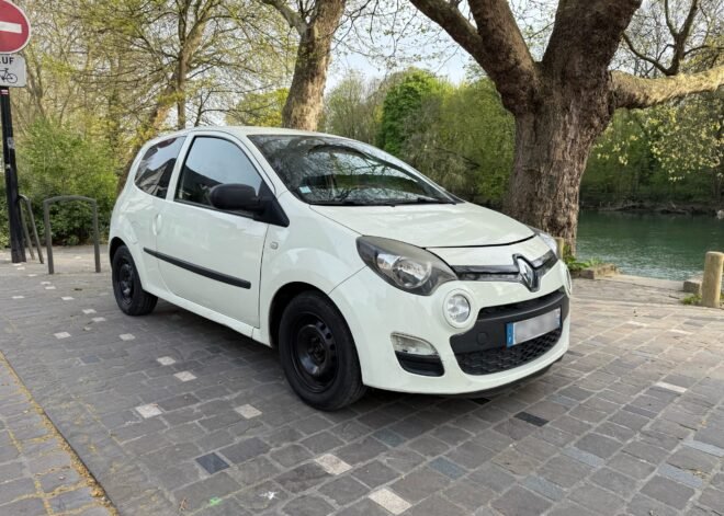 Renault Twingo 2 phase 2 1.2 essence 75ch