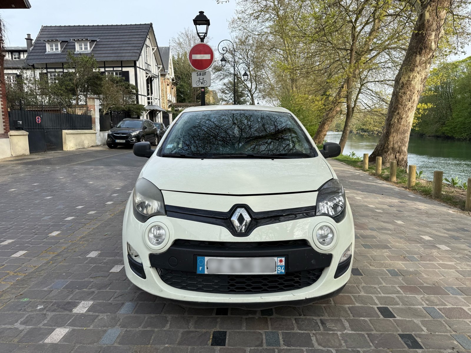 Renault Twingo 2 phase 2 1.2 essence 75ch