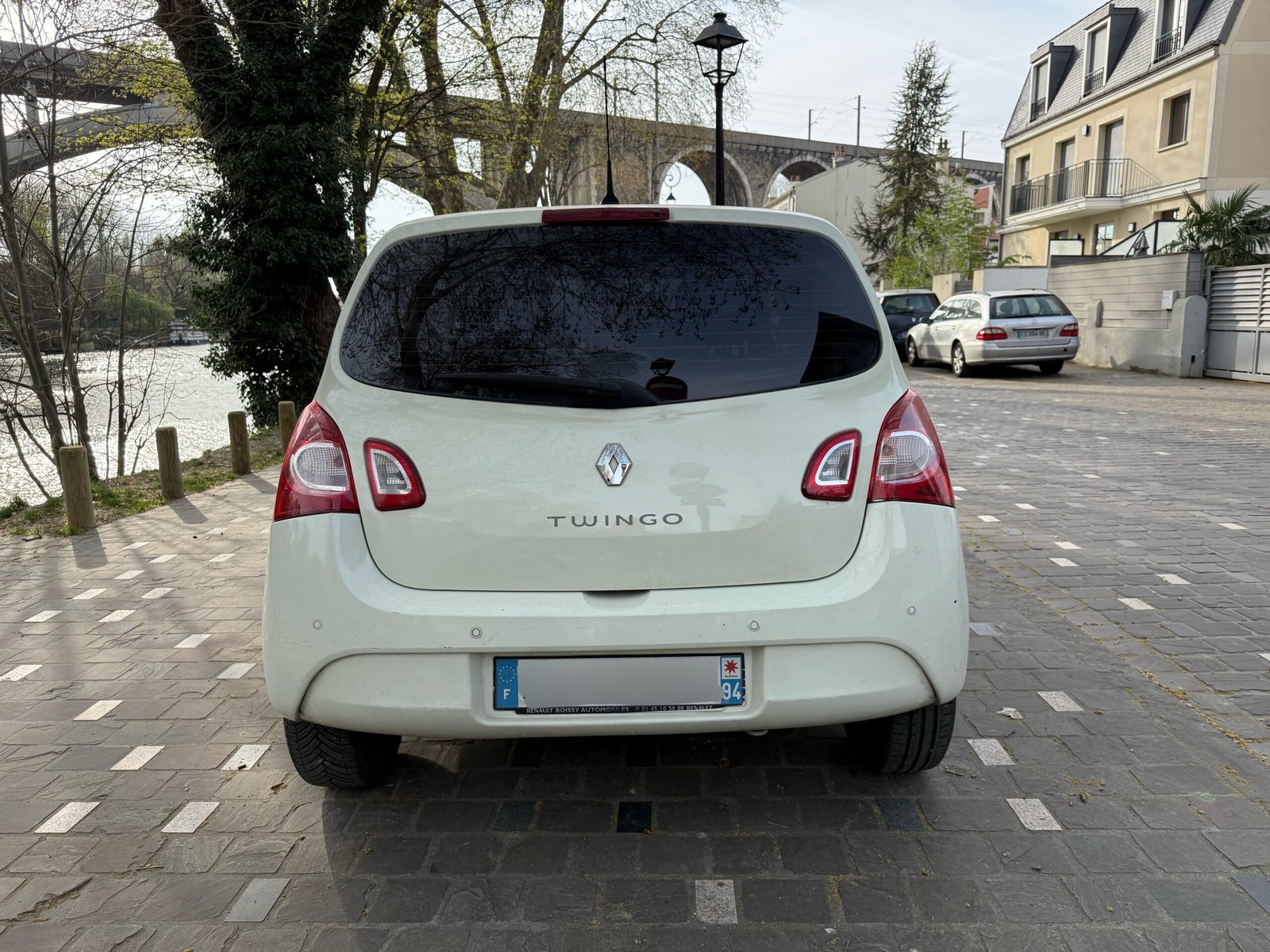 Renault Twingo 2 phase 2 1.2 essence 75ch