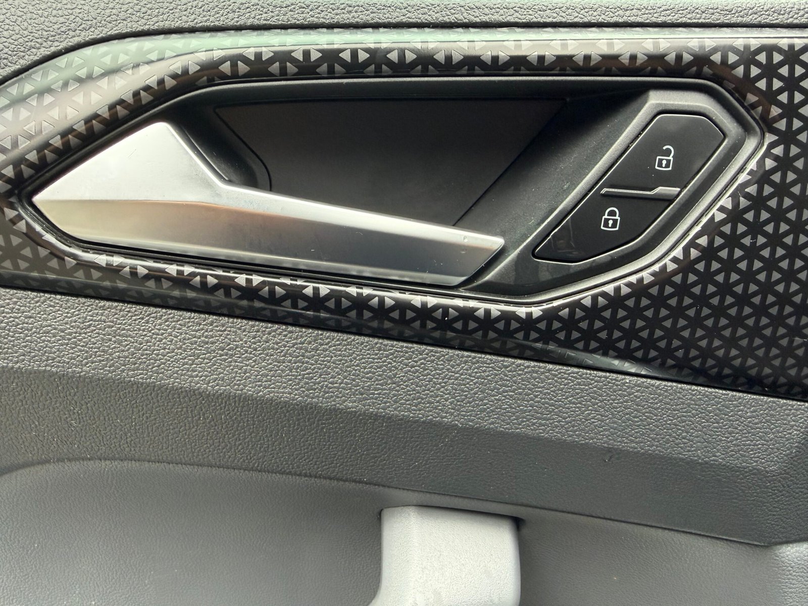 VOLKSWAGEN T-Cross 1.0 TSI DSG7 116 cv Boîte auto CARAT 1 ÈRE MAIN , ENTRETIEN FULL VOLKSWAGEN