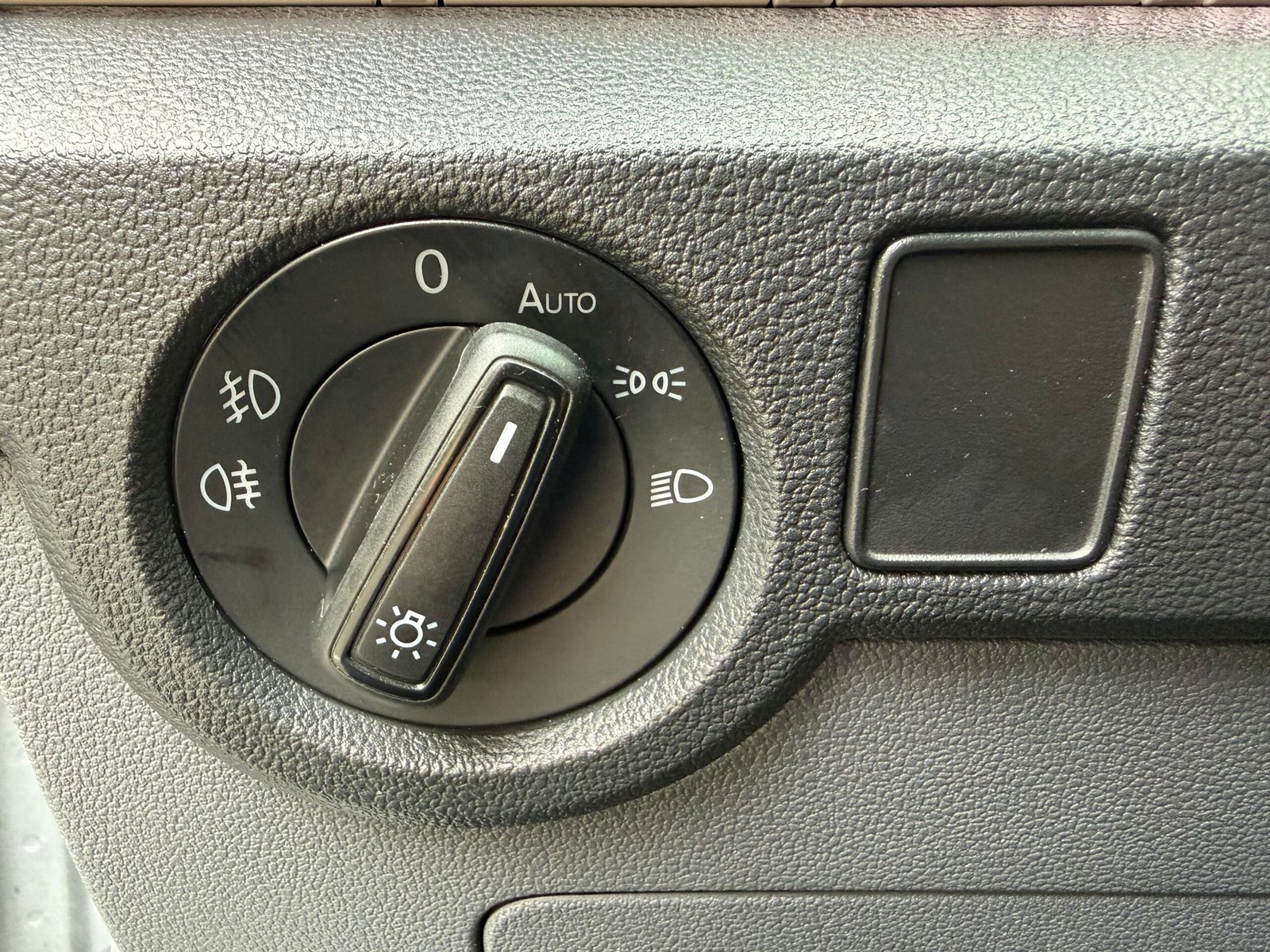 VOLKSWAGEN T-Cross 1.0 TSI DSG7 116 cv Boîte auto CARAT 1 ÈRE MAIN , ENTRETIEN FULL VOLKSWAGEN