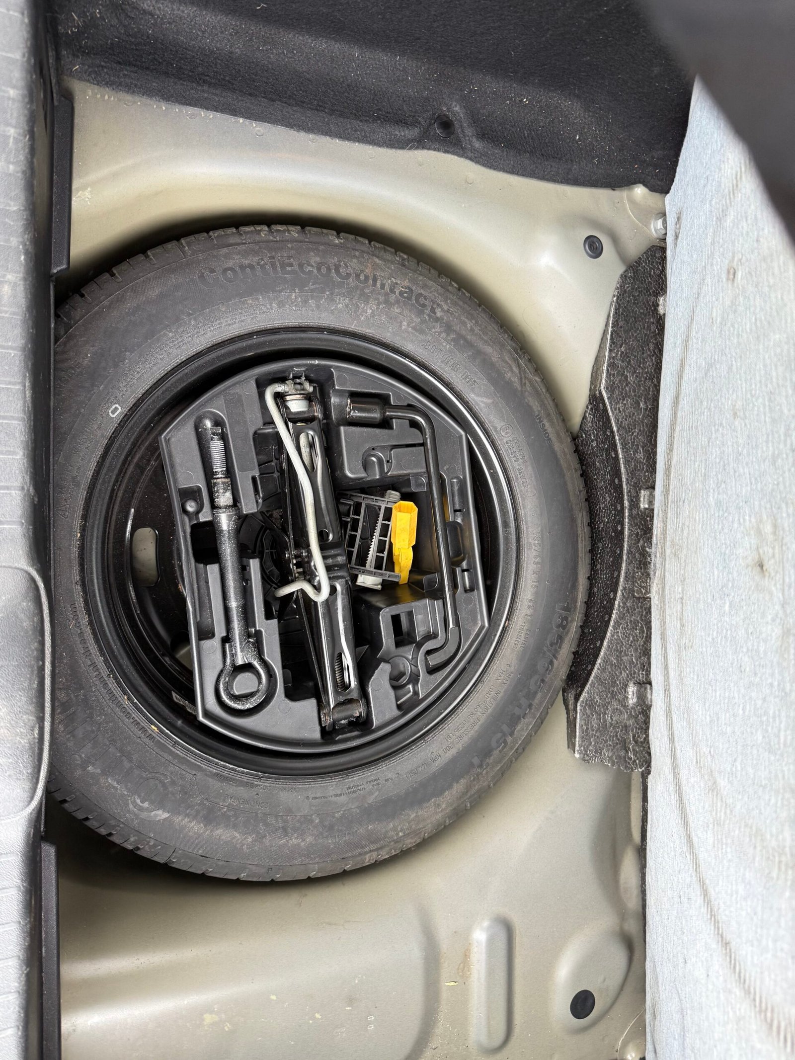 Peugeot 208 Allure 1.2 essence 110ch boîte automatique