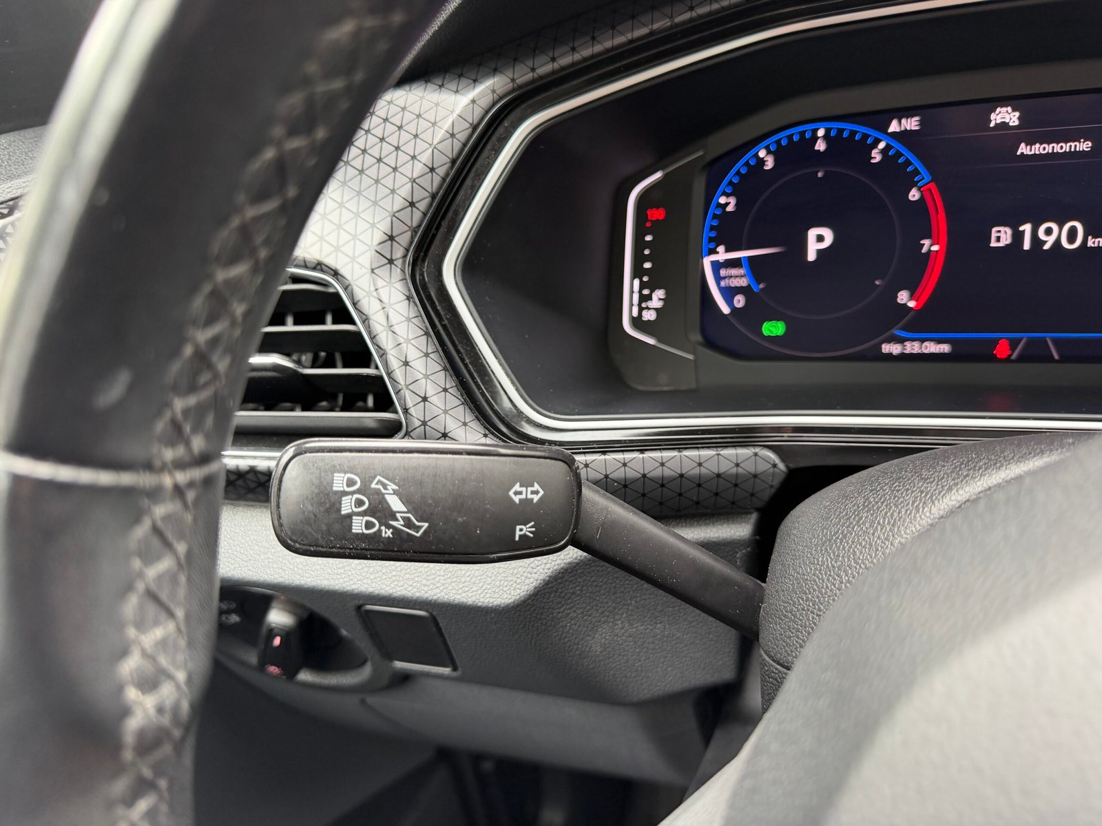 VOLKSWAGEN T-Cross 1.0 TSI DSG7 116 cv Boîte auto CARAT 1 ÈRE MAIN , ENTRETIEN FULL VOLKSWAGEN