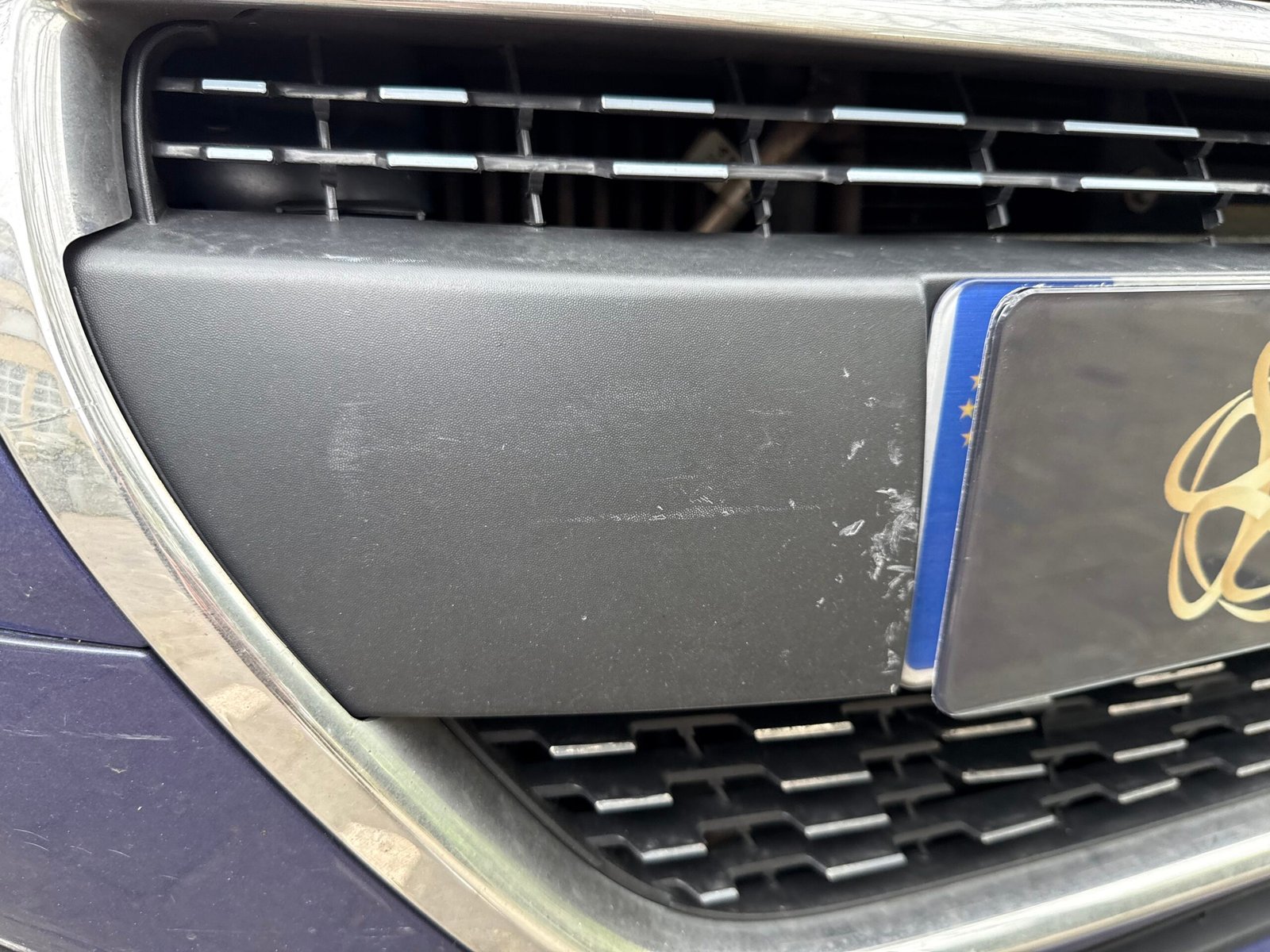 Peugeot 208 Allure 1.2 essence 110ch boîte automatique