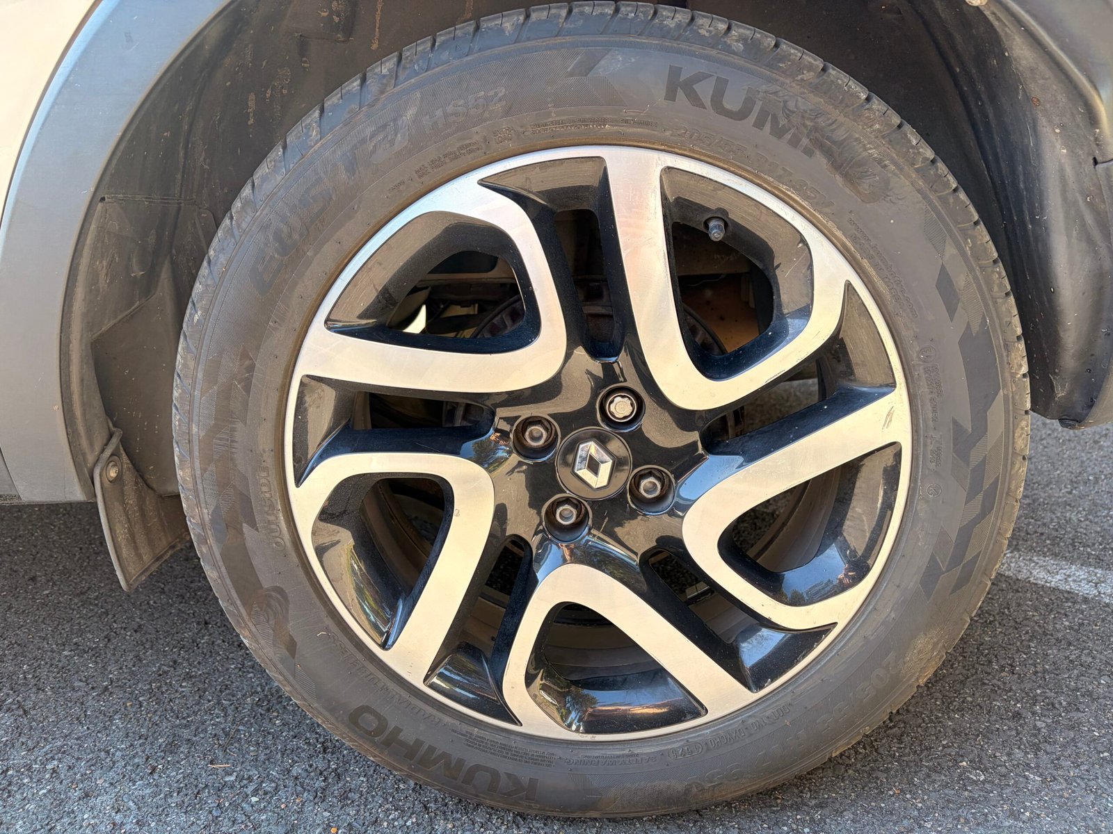 RENAULT Captur – I 1.2 TCe 16V EDC6 120 cv Boîte auto Intens