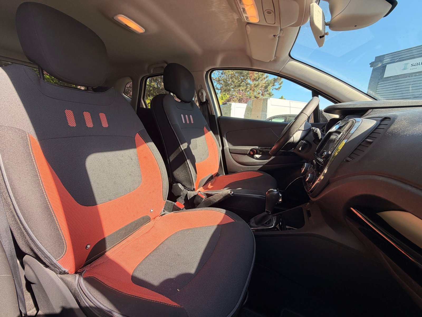 RENAULT Captur – I 1.2 TCe 16V EDC6 120 cv Boîte auto Intens