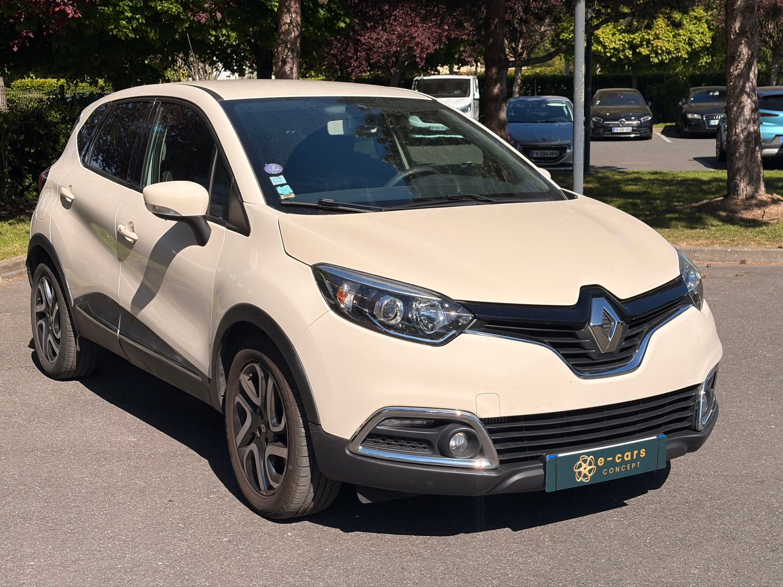 RENAULT Captur – I 1.2 TCe 16V EDC6 120 cv Boîte auto Intens
