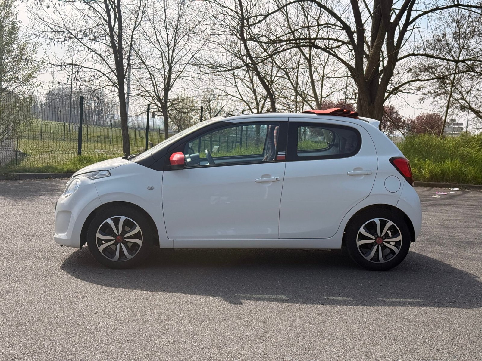CITROËN C1 5 Portes Airscape 1.2 VTi 82 cv / Mentos