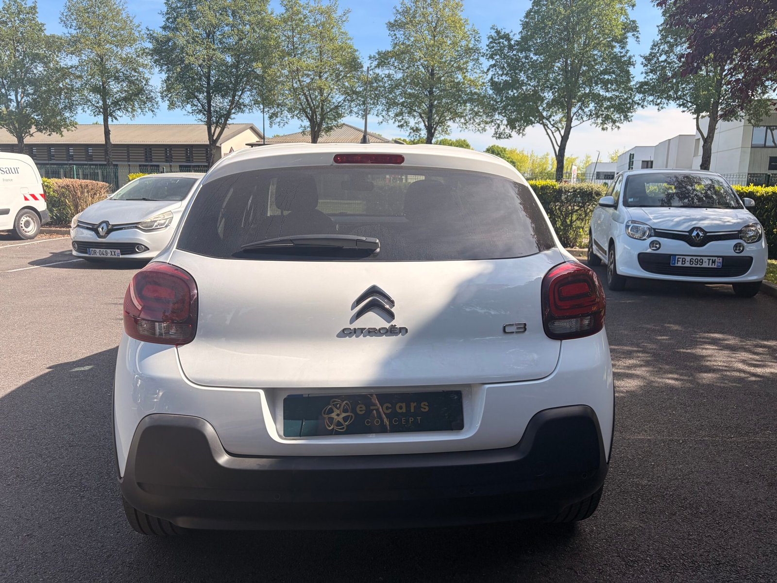 CITROËN C3 III Phase 2 1.2 THP PureTech 12V EAT6 S&S 110 cv Boîte auto MAX