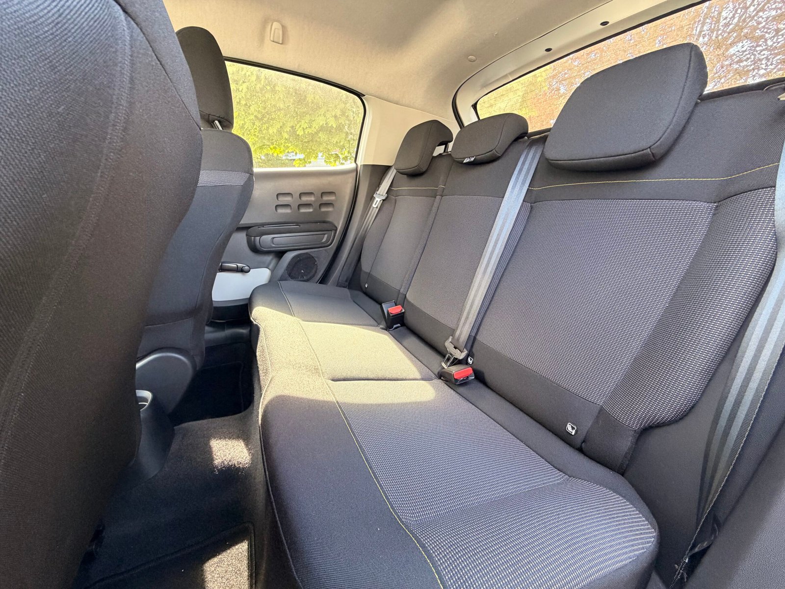 CITROËN C3 III Phase 2 1.2 THP PureTech 12V EAT6 S&S 110 cv Boîte auto MAX