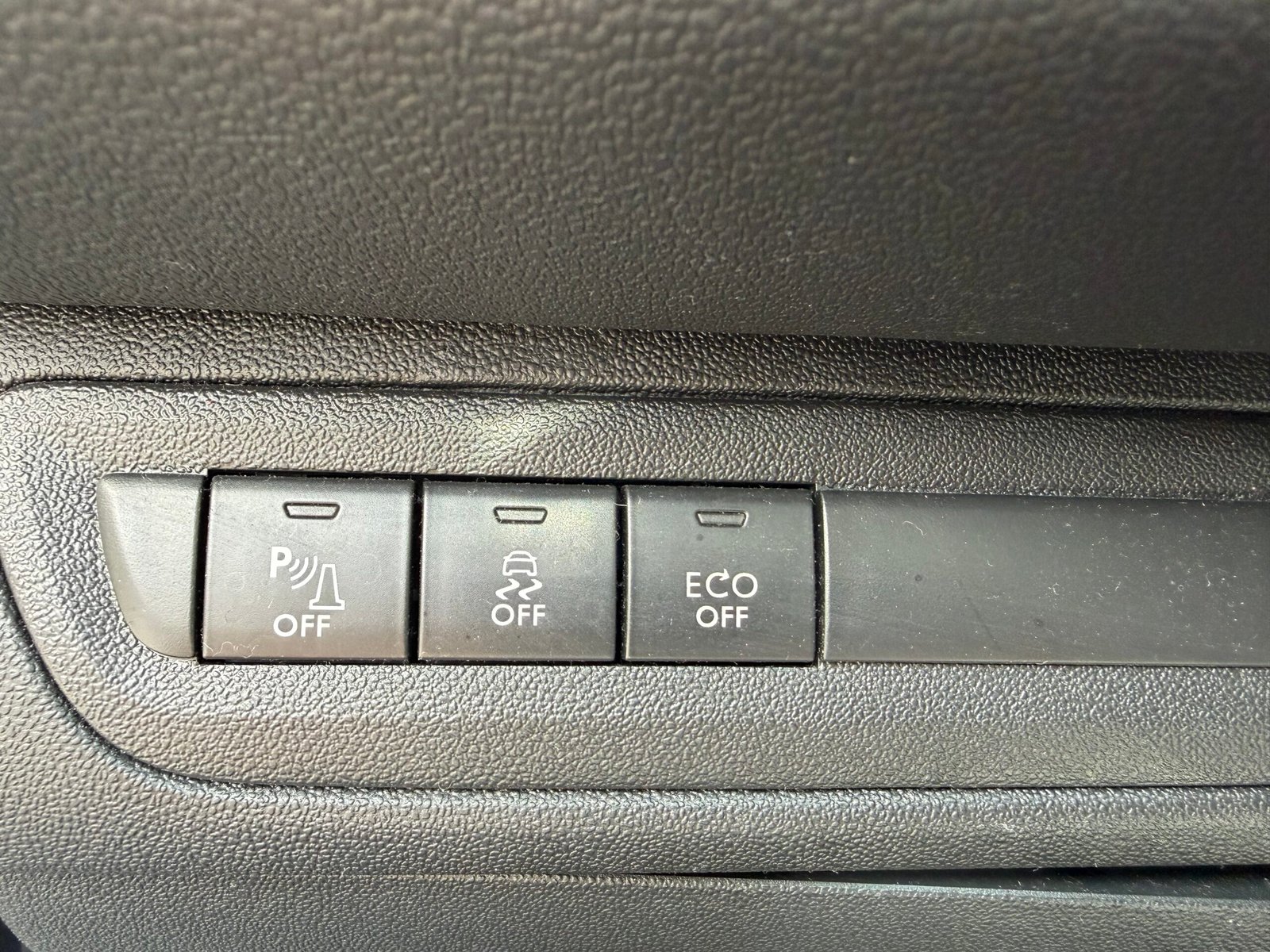 PEUGEOT 208 (2) 1.6 BLUEHDI 100 S&S BUSINESS 5P