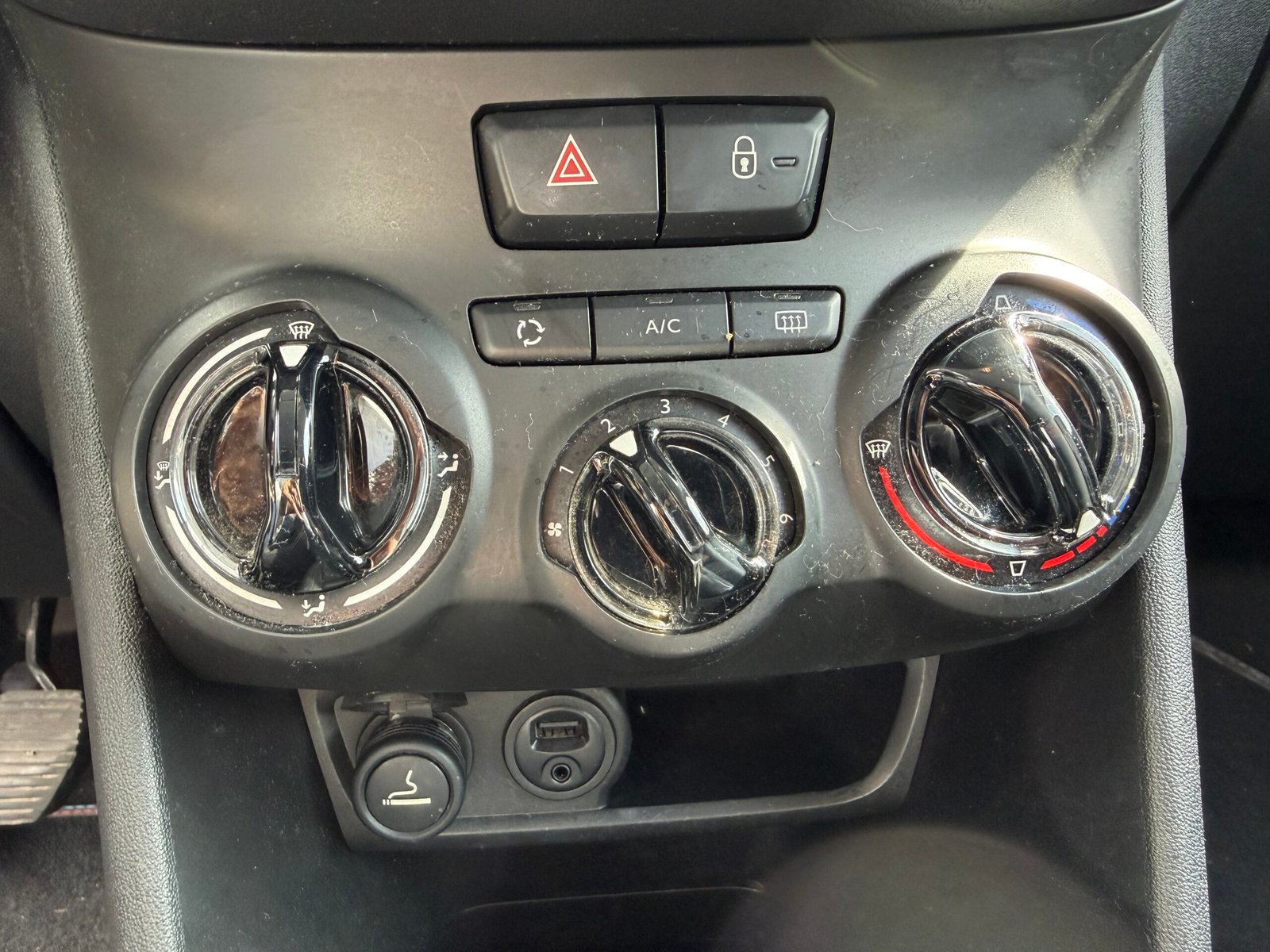 PEUGEOT 208 (2) 1.6 BLUEHDI 100 S&S BUSINESS 5P