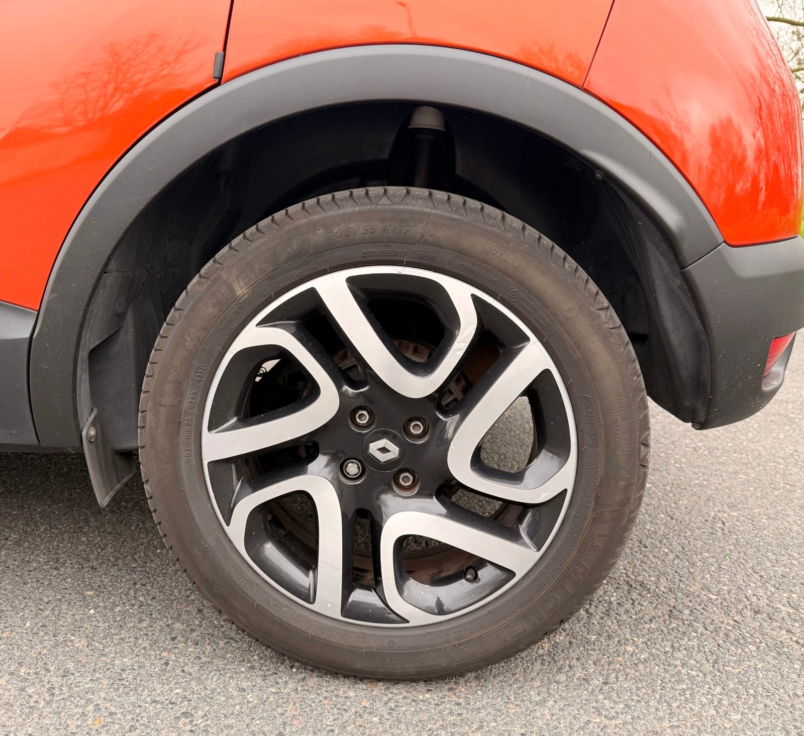 RENAULT Captur I 0.9 TCe eco2 90 cv édition Arizona